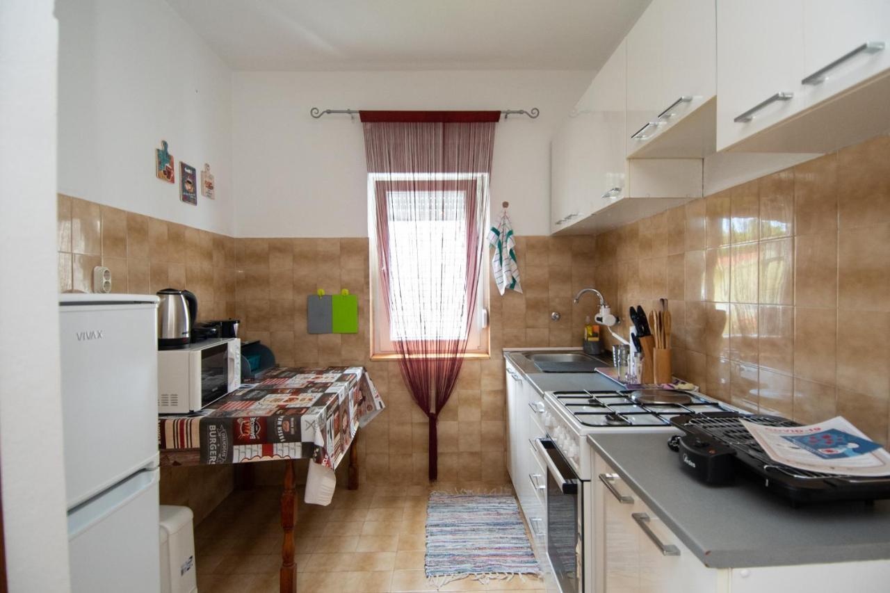 Apartmani Ivana Kastela Exterior photo