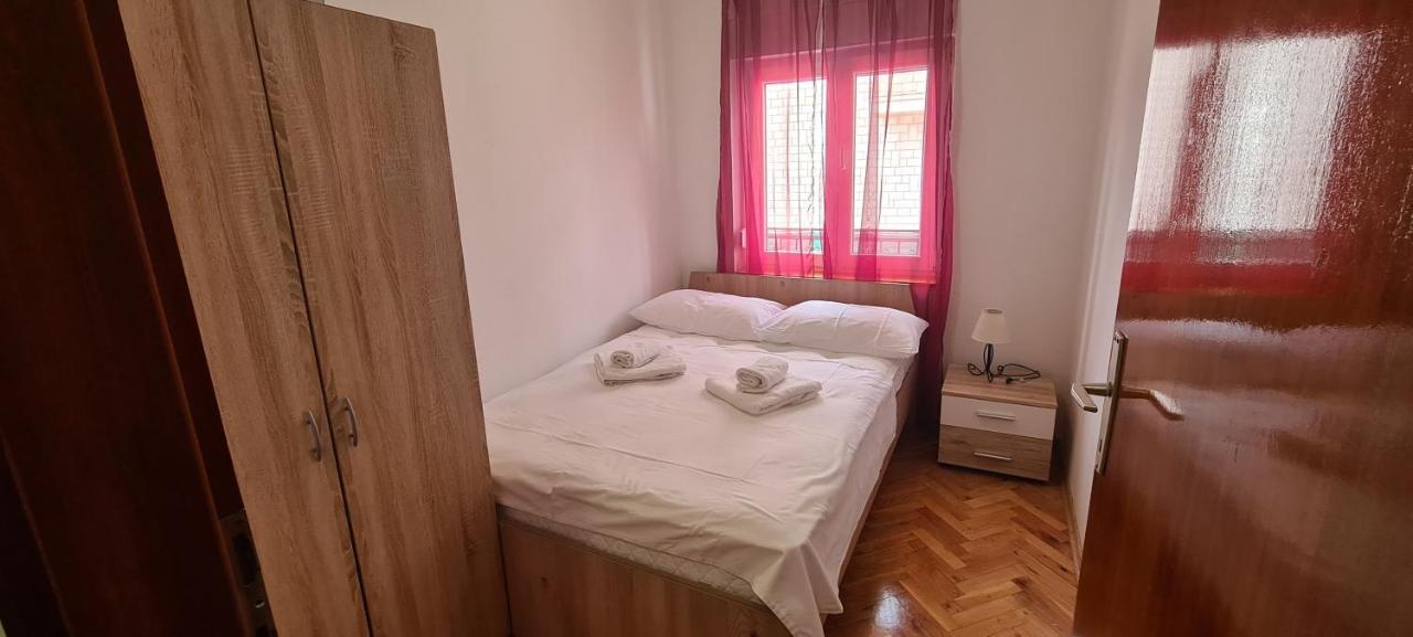 Apartmani Ivana Kastela Exterior photo